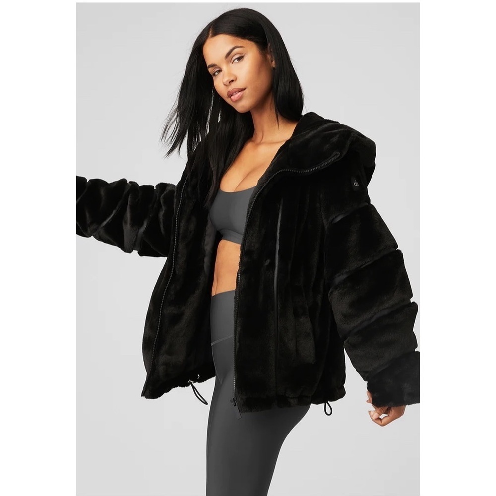 ALO Yoga Knock Out Faux Fur Zip Front Hooded Oversized Jacket Black